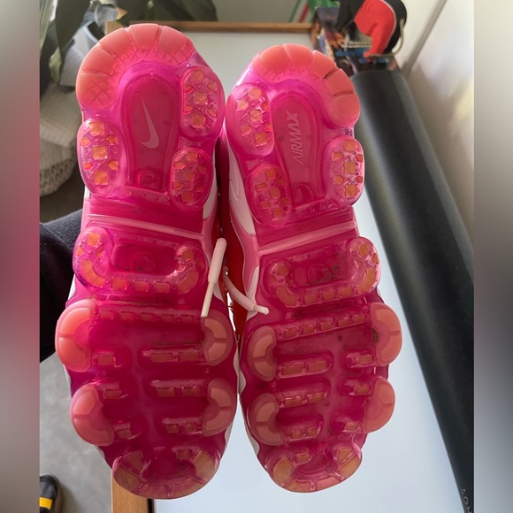 Nike Air Vapormax Plus - 8 Womans - Picture 5 of 16